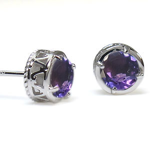 アメジスト ピアス 2月誕生石 K18 一粒 アメジストピアス 唐草|PLEJOUR 誕生石ジュエリー専門店