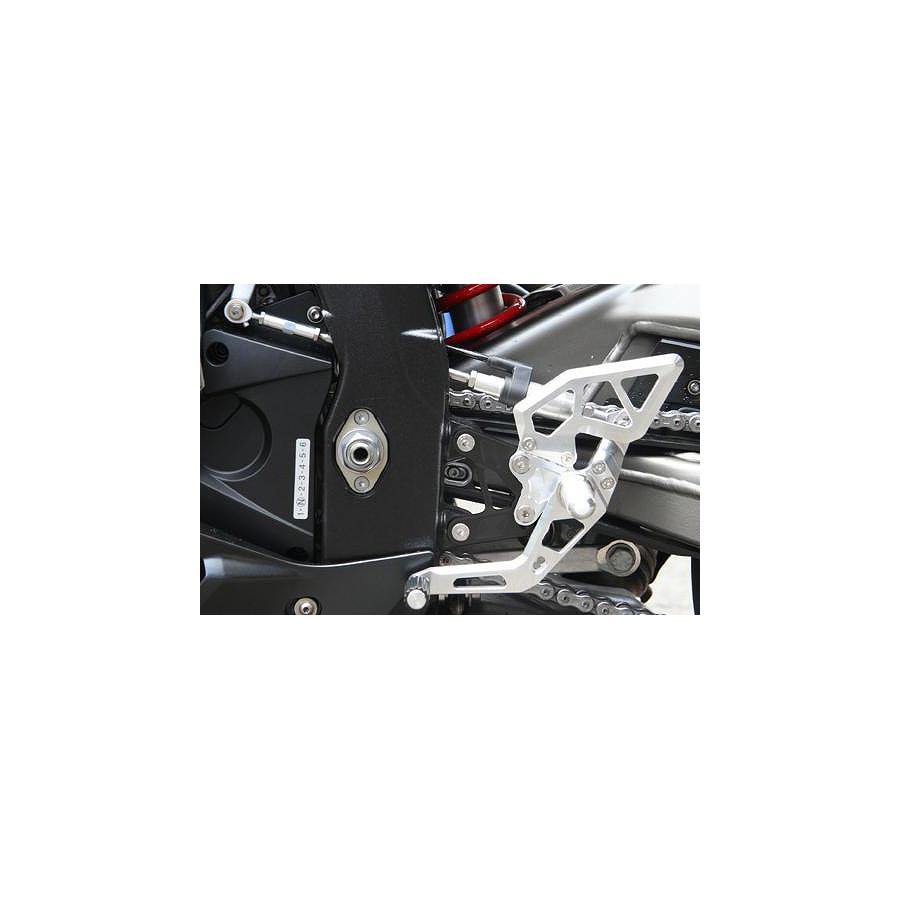 AELLA(アエラ) ライディングステップキット ホワイト S1000RR AE-10056-WT｜バイク・車パーツ プロト 54,054円