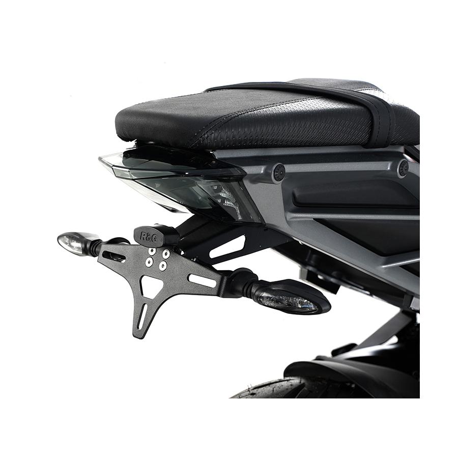 R&G (アールアンドジー ) Licence Plate Holders:ブラック KTM Duke125/250/390 24- RG-LP0375BK