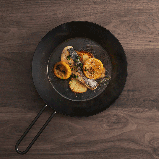 南部鉄器　シャロウパン　釜定　フライパン 釜定 シャロウパン 南部鉄器 フライパン | AKI interior space