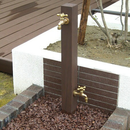 立水栓セット 蛇口付 ウォータースタンド 送料無料 ディーズガーデンの立水洗 ディーズガーデン 2口 シンプルでナチュラルな木目調の外流し 水道 2口 洋風のお庭にぴったり 水道 手洗い場 外 蛇口付 おしゃれ 外水栓 エクステリア通販プルーマガーデン