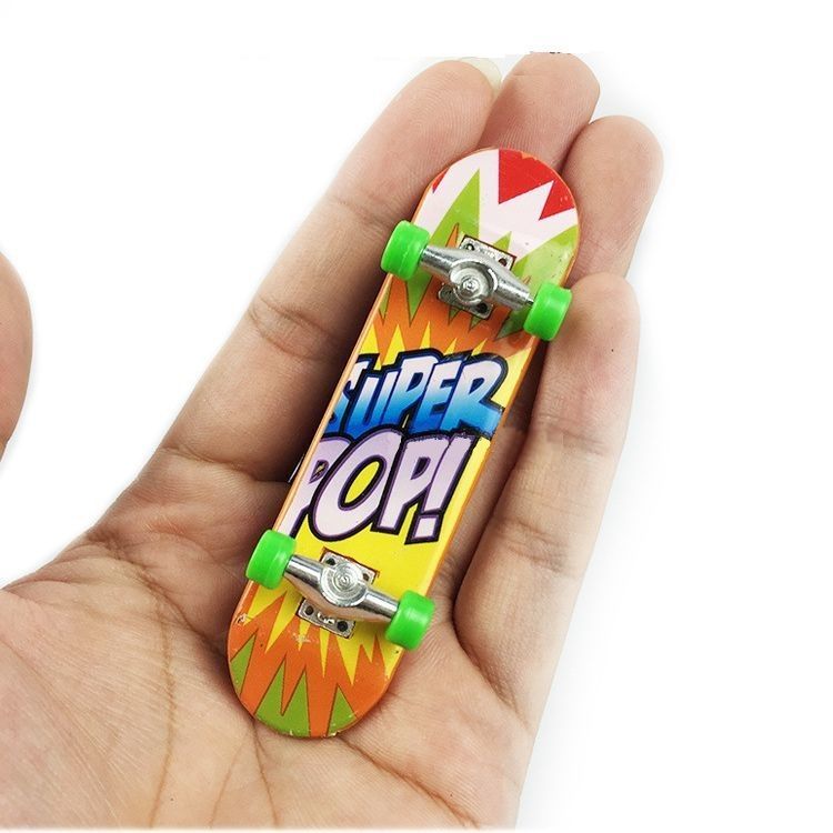 楽天市場 送料無料指スケボー 指でスケートボード おもちゃ ミニスケートボード フィンガースケート 人気 ランダム フィンガースケート 指遊び 指技 大人 こども 楽しい Plus Nao