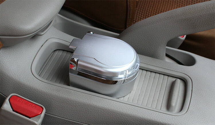 楽天市場 送料無料灰皿 車用灰皿 ふた付 Ledライト付き 携帯灰皿 卓上 野外 アウトドア おしゃれ カー用品 コンパクト Plus Nao