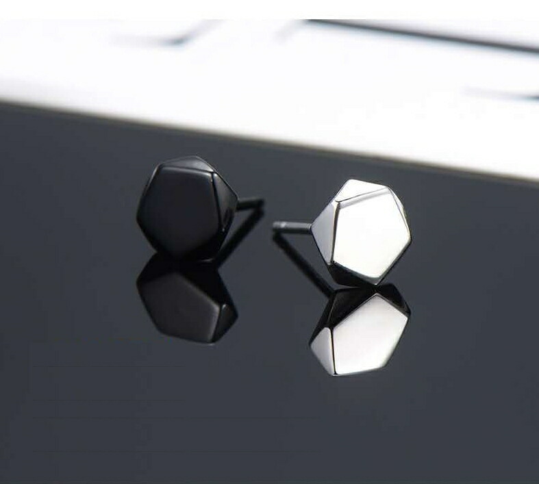 送料無料 スタッドピアス おしゃれ かっこいい アクセサリー シルバーカラー シンプル ファッション小物 ブラック メンズ レディース 両耳用 多角形 女性 幾何学型 男女兼用 男性 耳飾り 珍しい 男女兼用
