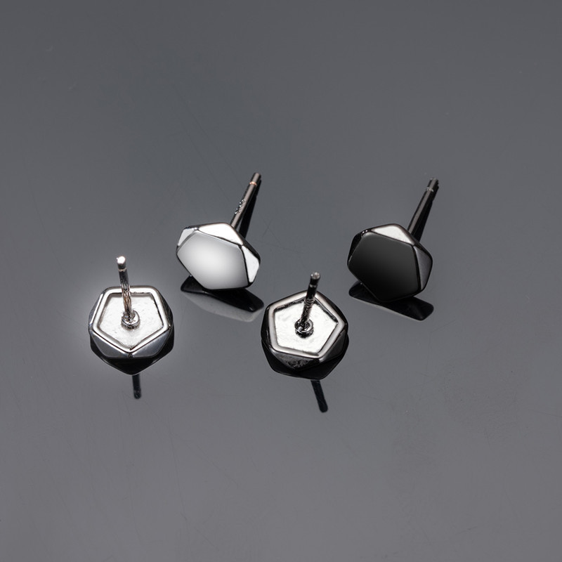 送料無料 スタッドピアス おしゃれ かっこいい アクセサリー シルバーカラー シンプル ファッション小物 ブラック メンズ レディース 両耳用 多角形 女性 幾何学型 男女兼用 男性 耳飾り 珍しい 男女兼用