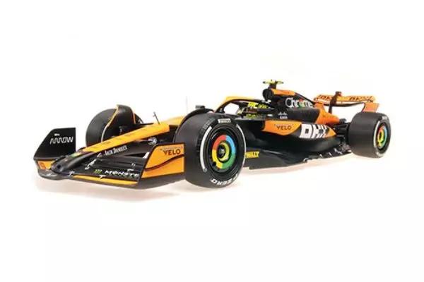 Minichamps 537247804 McLar MCL38 ランド・ノリス 優勝者 マイアミGP 2024 陳列棚付き添い人 - 規模 1/12 - ひな形鉄道車両