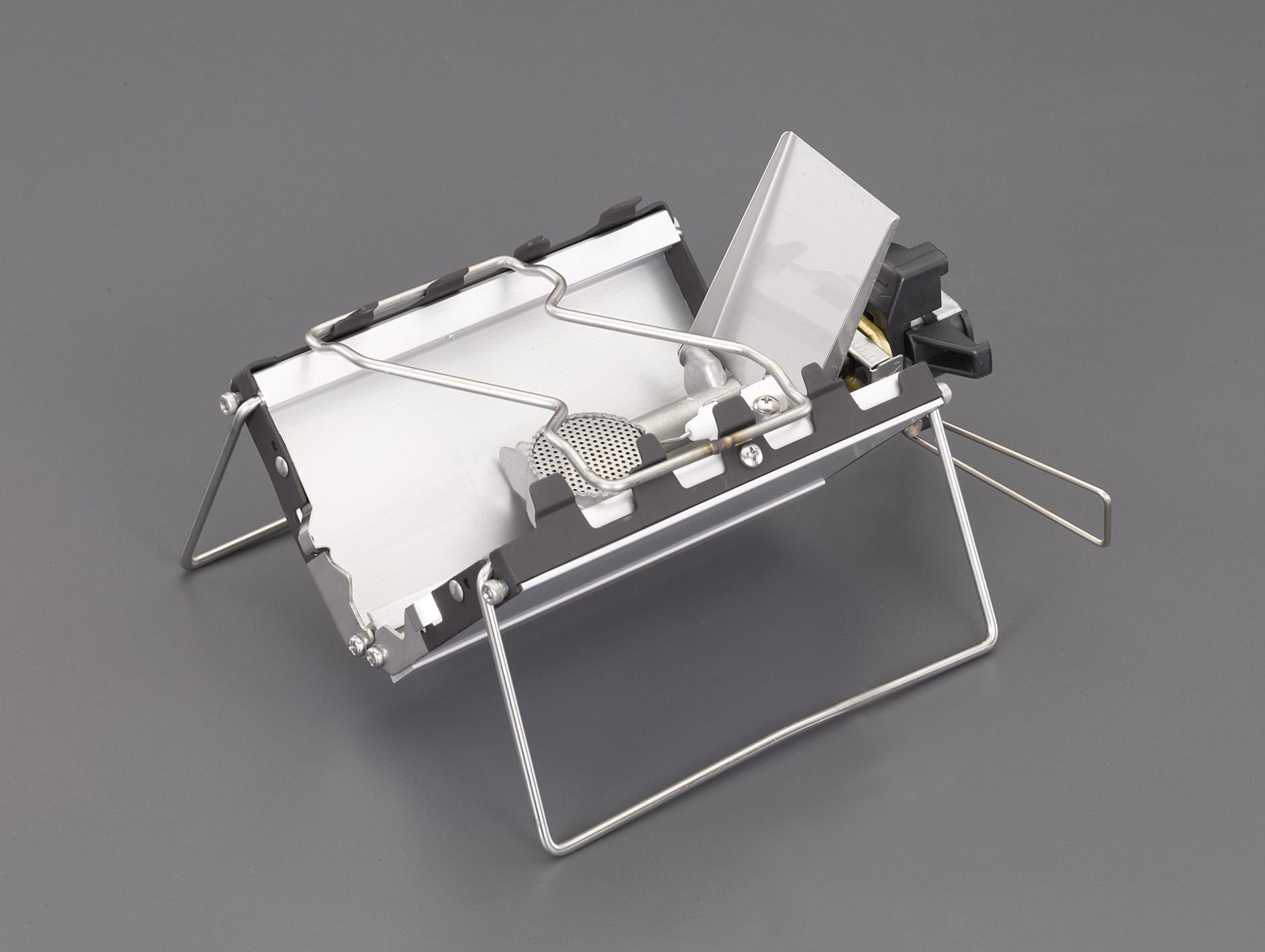153x195x77mmシングルバーナー(カセットガス式) 使用時/本体のみ:153(W)×195(D)×77(H)mm 収納時:142(W)×78(D)×25(H)mm