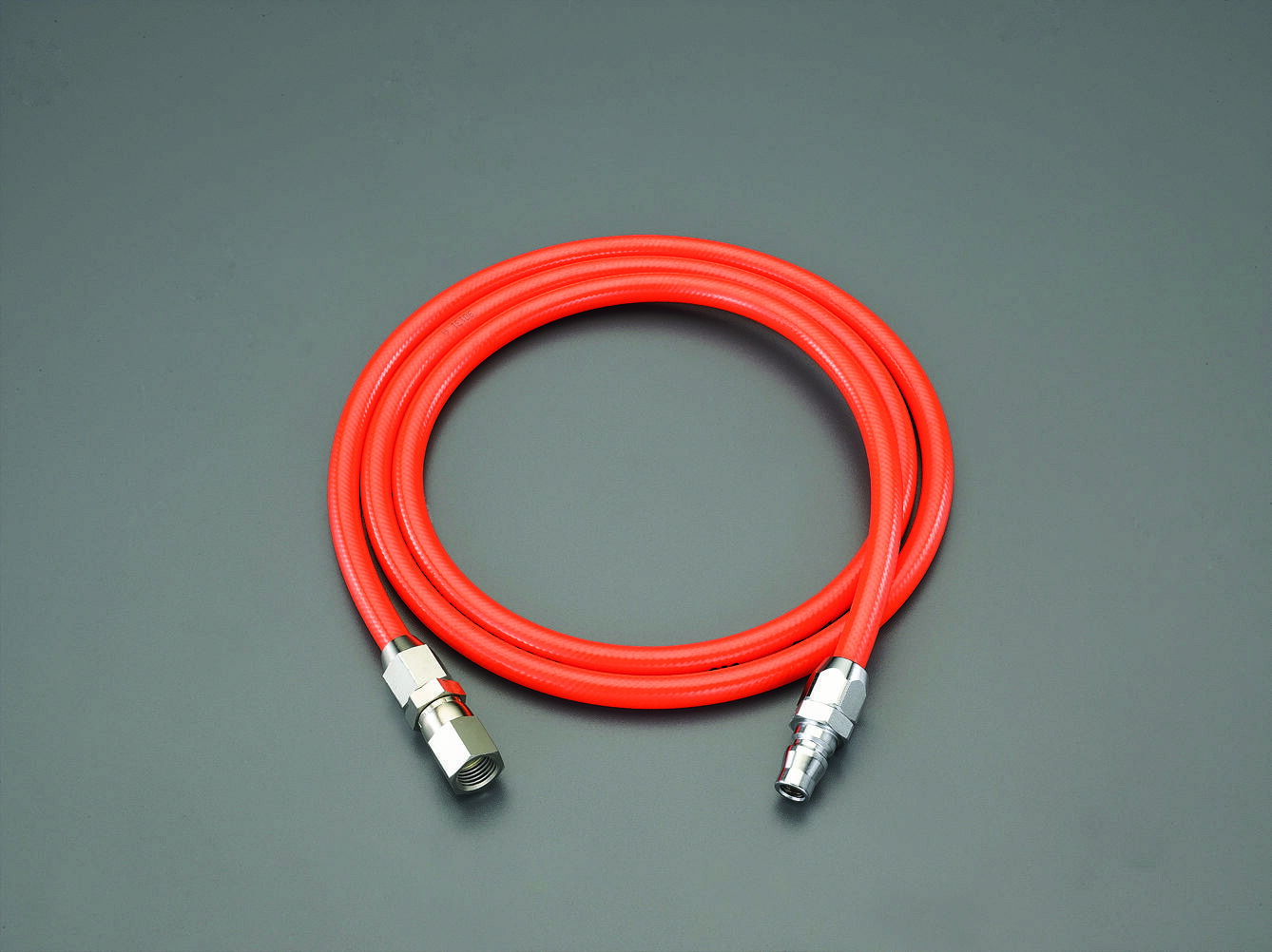 エスコ ウレタンホース プラグ付 6.5/10mmx20.0m EA125S-20
