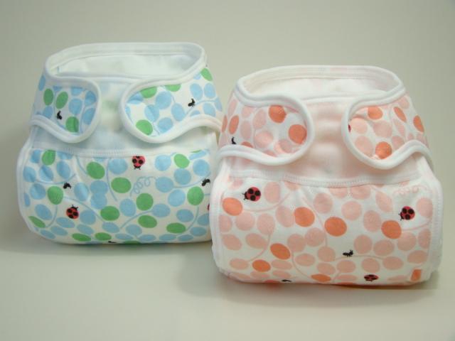 送料無料 定形外郵便 てんとう虫柄おむつカバー 代引不可