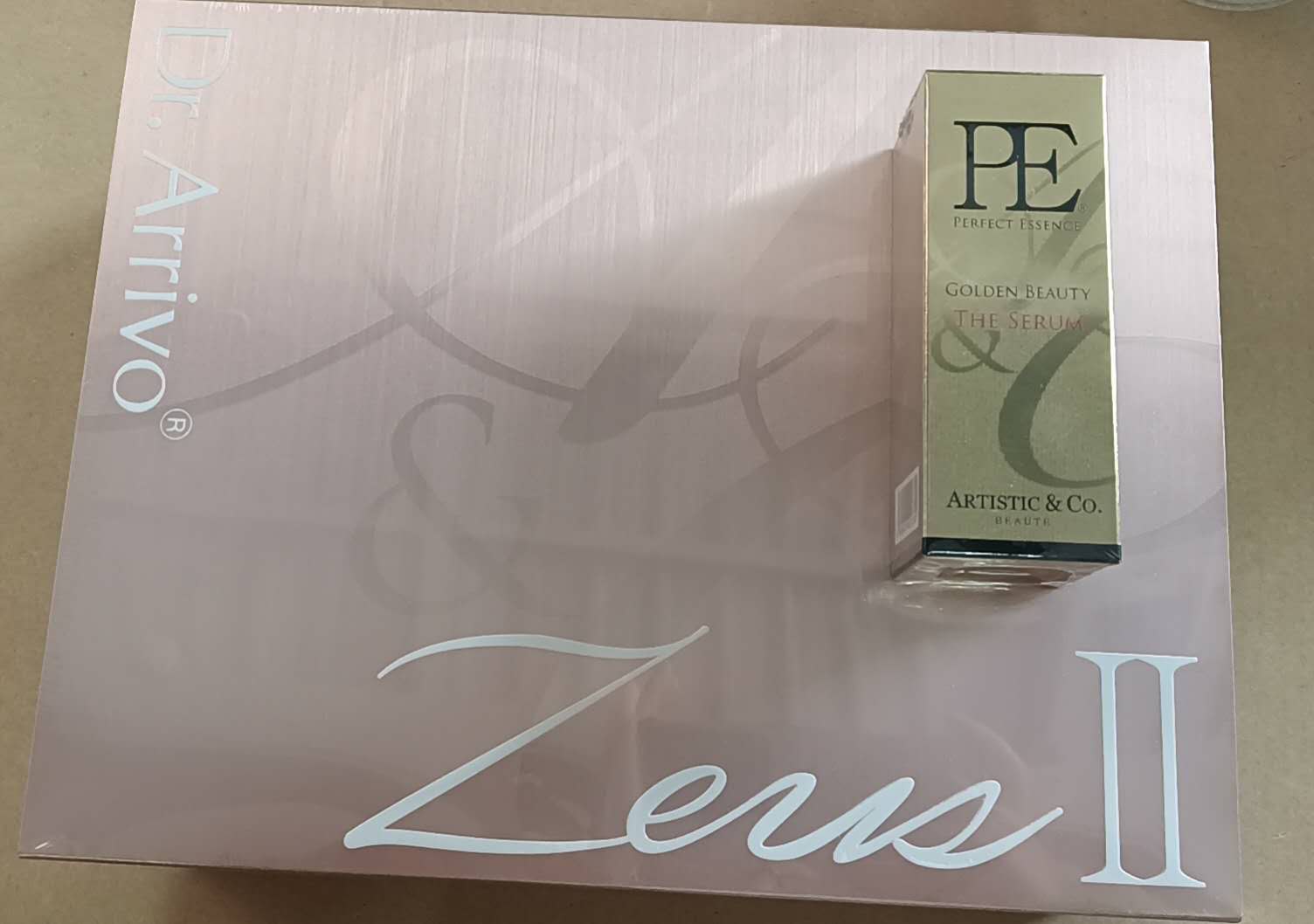 楽天市場】メーカー保証1年付き 本体 ARTISTIC&CO 美顔器 Dr.Arrivo