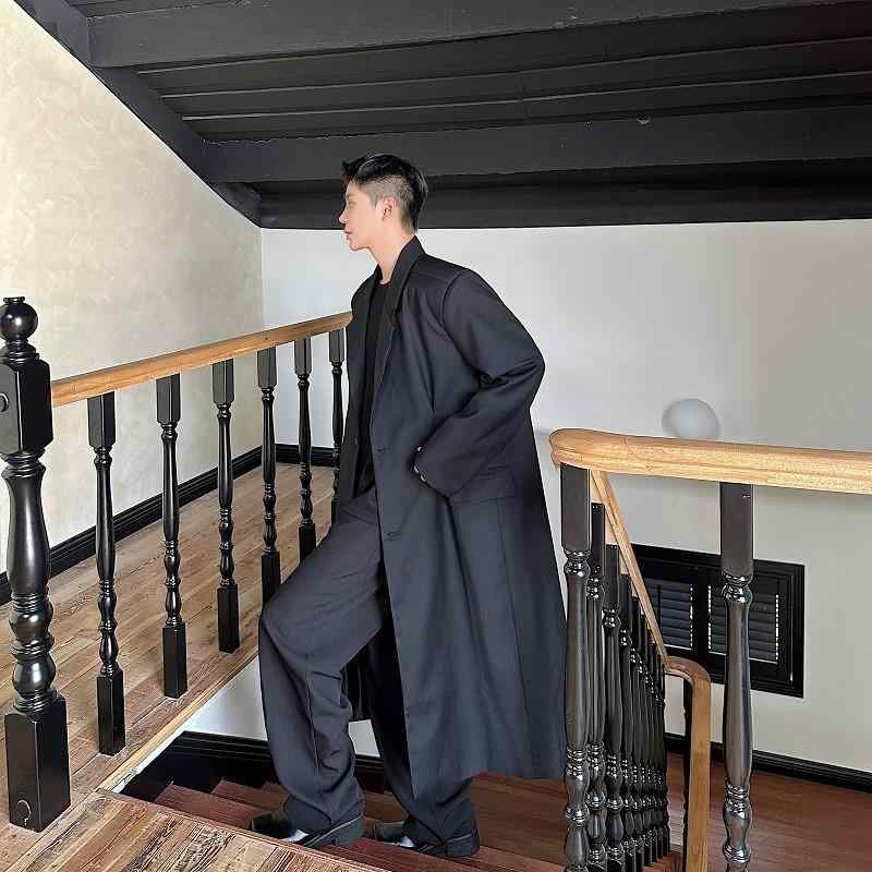 メンズ 厚地の外套 英倫風 返り咲き 風 過膝 長丈 西装 翻領 風衣 男 寛松 廓形 西服 大衣 厚地の外套 まっ暗がり 色 かざり付ける纖維 混紡 聚?纖維 100% 兄ちゃん 休? 歳月 季 単排扣 平平凡凡たる 厚 純色 袋蓋 ・垂袋 黒 色 M L XL