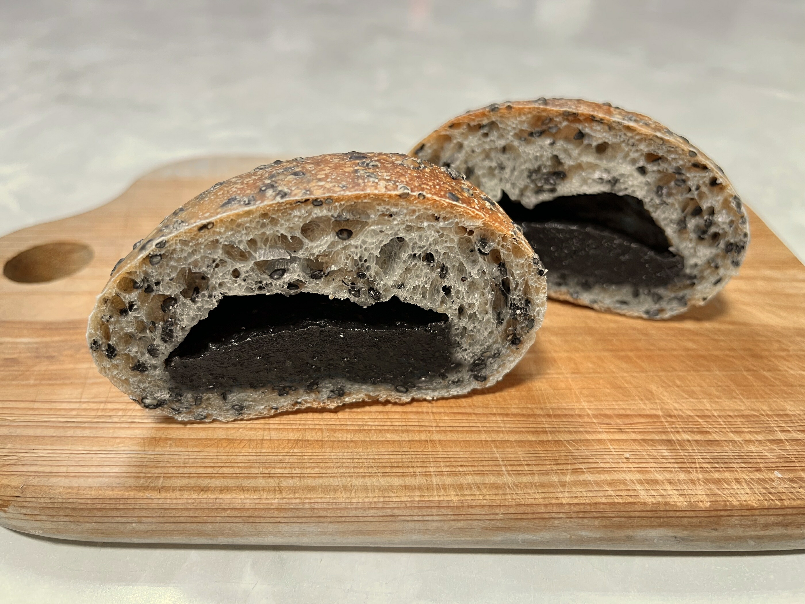 ごまあんパン 2個入り 全粒粉パン工房