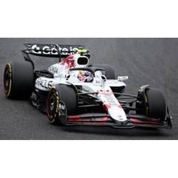 ぴかぴか光る 1/18 赤いことブル RB21 No.22 2025 F1 日本GP 角田裕毅 成し遂げる品ミニカー 18S1005