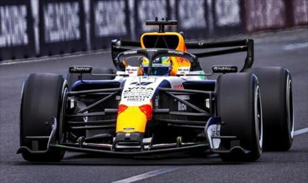 【8月予約】スパーク 1/43 Visa Cash App Racing Bulls VCARB 03 F1 オーストラリアGP 2026 8位 No.41 Arvid Lindblad 完成品ミニカー S9383