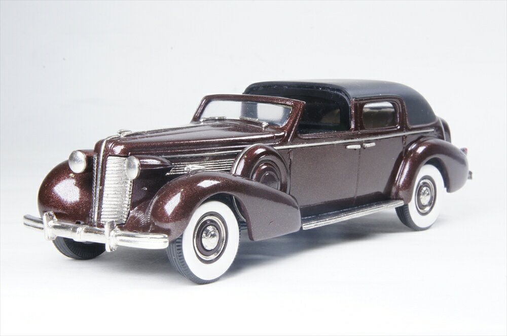 ブルックリン 1/43 ビュイック リミテッド ダーラム タウンカー 1938 ブラック/マスコバド 完成品ミニカー BC027