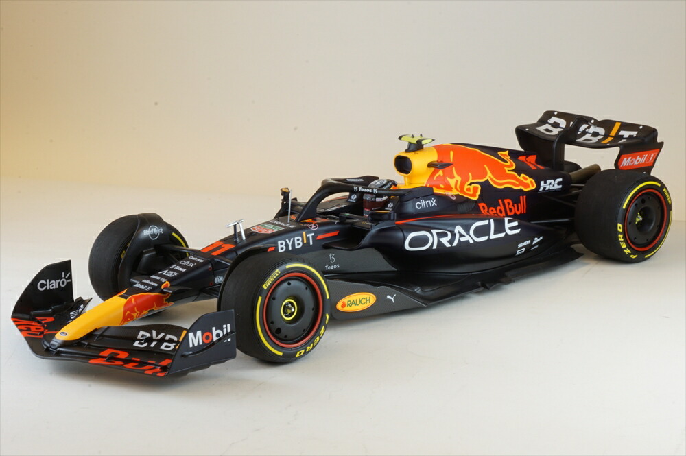 【中古】 1/18 F1 レッドブル RB18 サウジアラビアGP スパーク 1/43 オラクル レッドブル レーシング RB18 2022 F1