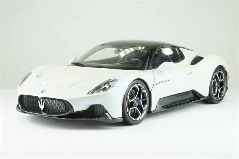 マセラティ レヴァンテ ジュネーブモーターショウ 1/18 BBR 京商 楽天市場】BBR 1/18 マセラティ MC12 コンペティツィオーネ