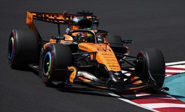 【7月予約】スパーク 1/43 McLaren Mastercard MCL40 F1 日本 GP 2026 2位 No.81 Oscar Piastri 完成品ミニカー S9379