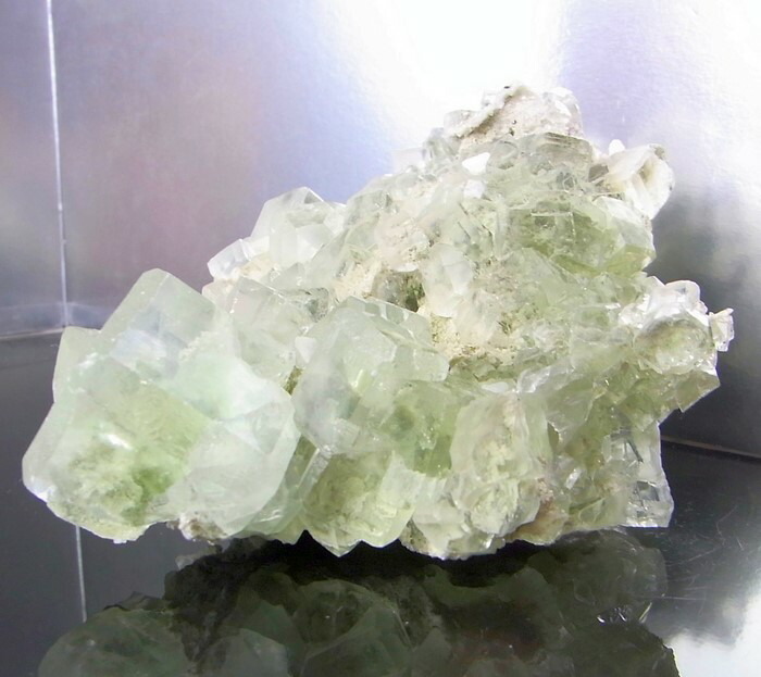 逸品】 グリーンフローライト 原石 蛍石 Fluorite 緑 フローライト