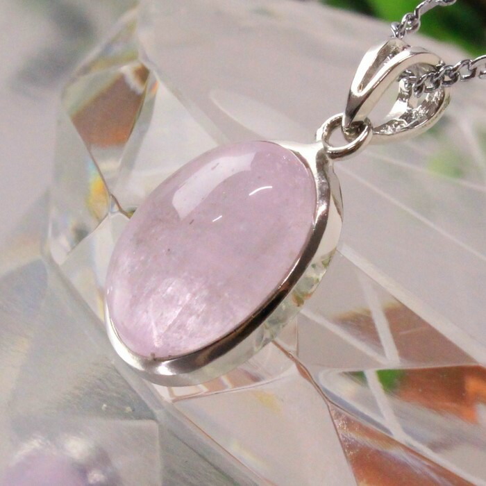 訳ありセール格安 楽天市場 クンツァイト ペンダント カリフォルニアアイリス Kunzite クンツァイト ネックレス Pendant 首輪 ペンダント ネックレス Necklace メンズ レディース パワーストーン 天然石 海外直輸入価格 クンツァイト パワーストーン 天然石 Lulu