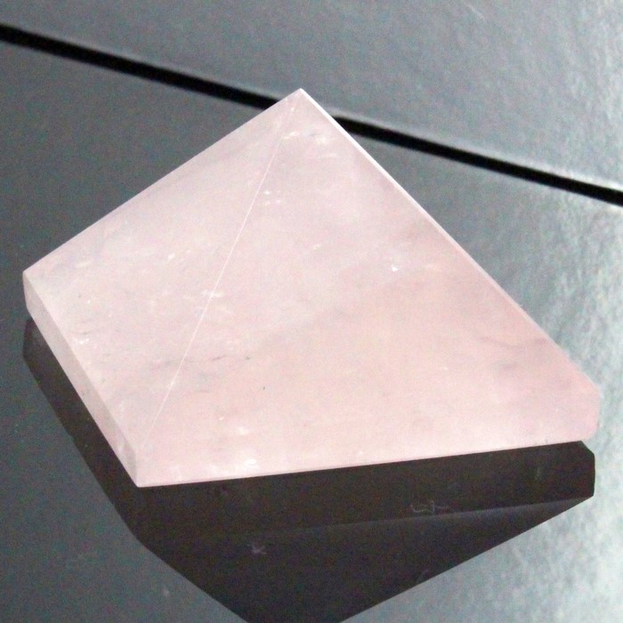 ローズクォーツ ピラミッド｜ピンク 紅水晶 Rose Quartz ローズクォーツ 原石 Pyramid インテリア 浄化 ピラミッド クラスター 石 置物｜メンズ レディース 人気 おすすめ 天然石 海外直輸入 ローズクォーツ