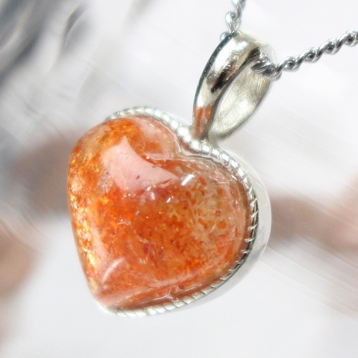 厳選 品質 一点物 サンストーン ペンダント Sunstone 太陽石 日長石 サンストーン ネックレス ペンダントヘッド Pendant Necklace パワーストーン ペンダントトップ 天然石 海外直輸入価格 サンストーン サンストーン ペンダント 7791 特選 サンストーン ペンダント