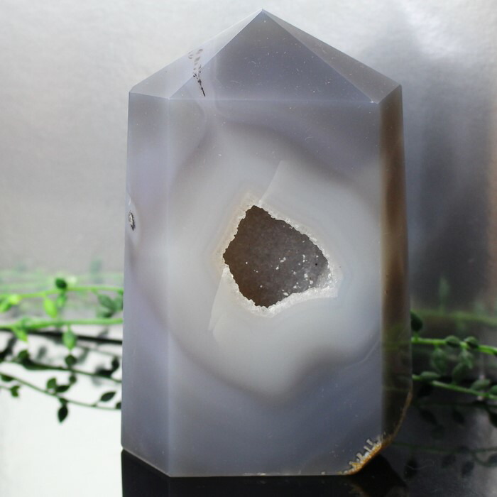 ✳️素敵な色合いと輝き✨ジオードメノウのパワー☆極大サイズ 赤メノウ 瑪瑙 天然石 楽天市場】【存在感抜群 大きいサイズ】瑪瑙 ポイント｜めのう