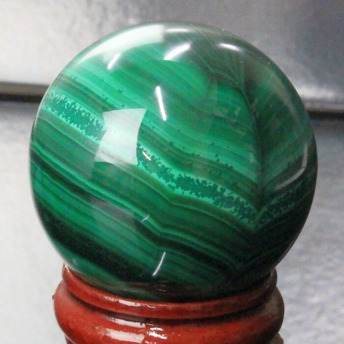 マラカイト 丸玉 孔雀石 Malachite マラカイト 原石 水晶玉 ball 球体 球 玉 置物 水晶球 丸玉 マラカイト丸玉 おすすめ パワーストーン 原石 天然石 人気 マラカイト