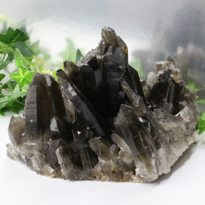 黒水晶 天然石置き物 魔よけ 邪気よけ（台座付き） - atvi.com.br