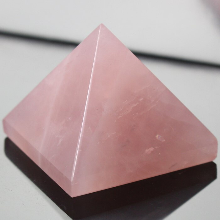 ローズクォーツ ピラミッド ピンク 紅水晶 Rose Quartz ローズクォーツ 原石 ピラミド Pyramid インテリア クラスター 浄化 ピラミッド 石 置物 ローズクォーツピラミッド 天然石 原石 パワーストーン 限定 一点物 ローズクォーツ