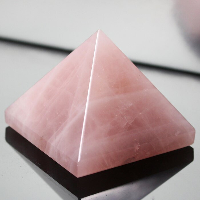 ローズクォーツ ピラミッド 紅水晶 ピンク ローズクォーツ 置物 原石 Pyramid インテリア 浄化 ピラミッド クラスター 石 ローズクォーツピラミッド メンズ レディース パワーストーン 人気 おすすめ 天然石 海外直輸入価格 ローズクォーツ