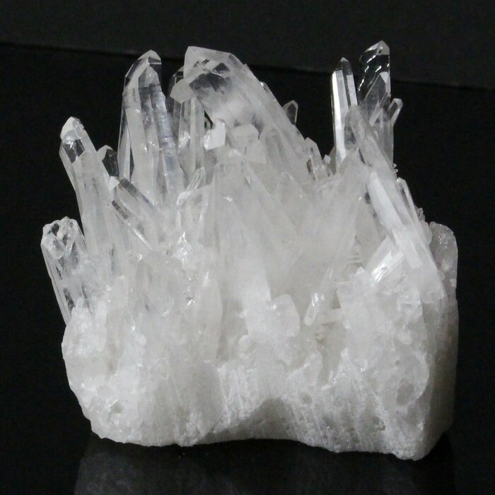 水晶 クラスター Crystal クリスタル すいしょう ロッククリスタル 水晶 原石 浄化用水晶 鉱石 鉱物 Cluster 石 置物 浄化 クラスター 天然水晶 水晶クラスター パワーストーン 浄化 人気 おすすめ 天然石 海外直輸入価格 水晶