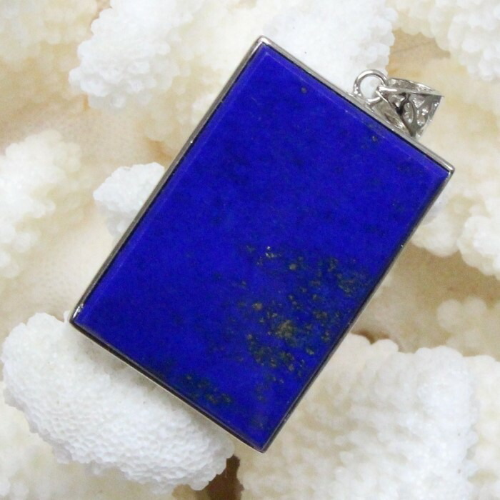 楽天市場】【一級品の輝き 厳選一点物】カイヤナイト ペンダント