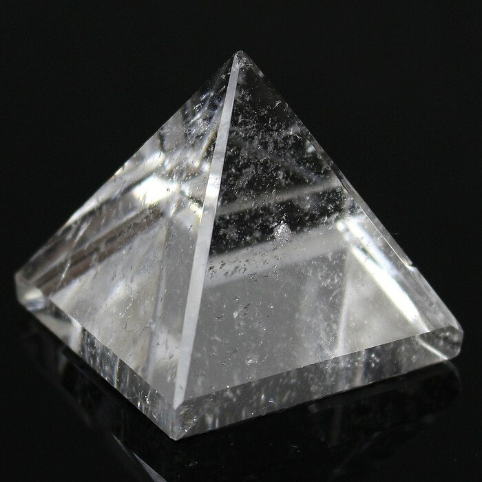 【楽天市場】【限定 一点物】水晶 ピラミッド クリスタル Crystal すいしょう クォーツ 水晶 原石 Pyramid 浄化 魔除け 浄化 ...