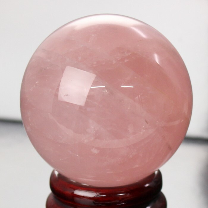 ローズクォーツ1.2㎏(紅水晶)丸玉原石パワーストーン完全天然石エネルギー覚醒済 楽天市場】ローズクォーツ 丸玉 220mm 約15kg 紅水晶 ピンク