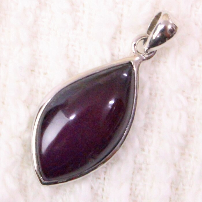 楽天市場】【高品質南アフリカ産AAAグレード】スギライト ペンダント