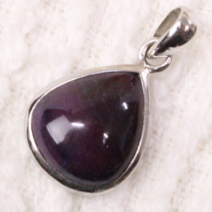 楽天市場】【高品質南アフリカ産AAAグレード】スギライト ペンダント