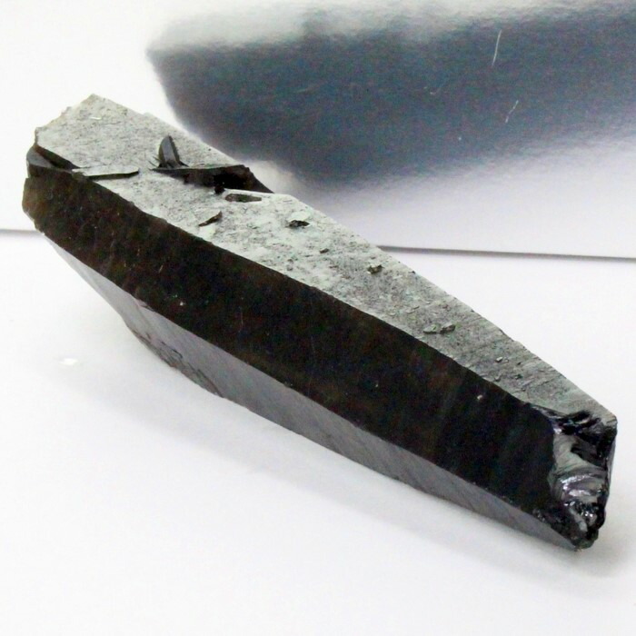 モリオン 原石 山東省産 黒水晶 53g 漆黒の輝き お守り効果 パワーストーン Amazon.co.jp: モリオン 原石 山東省産 黒水晶 53g 漆黒の輝き