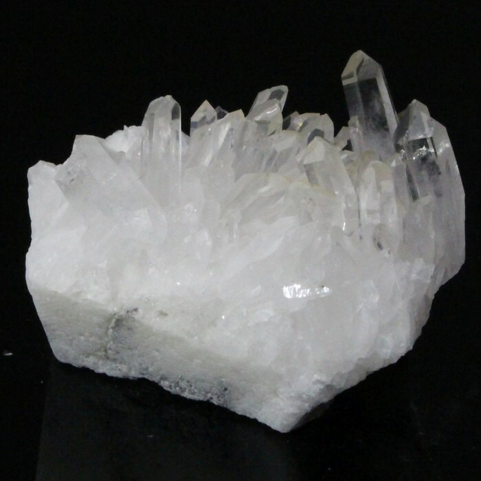 楽天市場】天然 水晶 クラスター 原石 台座付き 高さ約60cm 約56.4kg