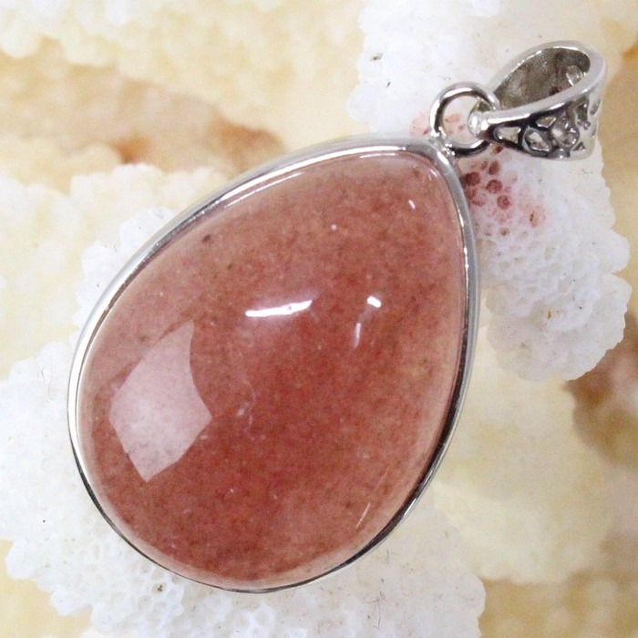 【ブラジル産 高品質 一点物】ストロベリークォーツ ペンダント 水晶 ストロベリークォーツ ペンダントトップ Necklace ネックレス ストロベリークォーツペンダント メンズ レディース 人気 おすすめ 限定 天然石 ストロベリークォーツ