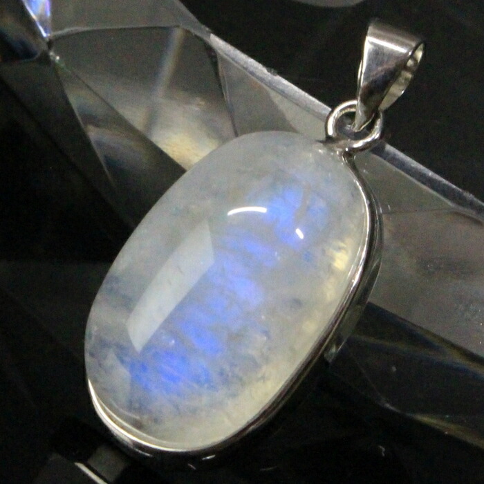 10 K  ムーンストーン、天然ダイヤモンドペンダントトップ 送料無料】天然ダイヤ・レインボームーンストーン×K10ゴールド