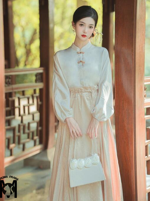 楽天市場】中華服 上下セット フレア袖 チャイナ服 刺繍柄