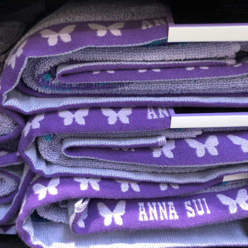 楽天市場 2106anna Sui 大判タオル 101cm 177cm 1枚アナスイ バスタオル 2種類 Smtb Ms 0325 Pray Liv 楽天市場店