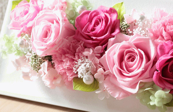 お誕生日　結婚　ケース付　ピンクのバラが満開　プリザーブドフラワー　バラ　フレーム　アレンジ　額　送料無料 結婚祝い ピンク 