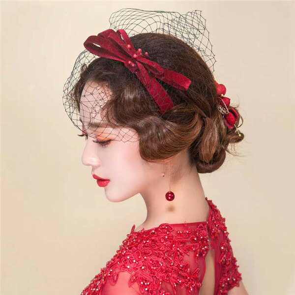 楽天市場 礼装帽子 おしゃれ 髪飾り レッド ヘッドドレス トーク帽 ヘアアクセサリー ウェディングハット ミニ 帽子 チュール フラワー 小物 ブライダル小物 ウェディング パーティー 結婚式 二次会 披露宴 ヘアー ウール Pregaloshop