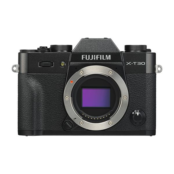 Fujifilm X-T1 とXF18-55mm F2.8-4Rの中古品 概ね良品 ミラーレス