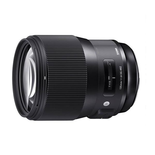 【中古】【１年引きうける】【美品】SIGMA Art 135粍 F1.8 DG HSM (ニコンF用)