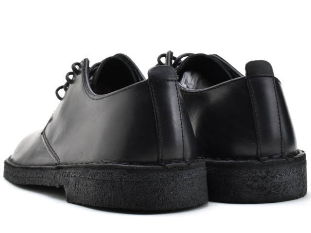 desert london clarks black