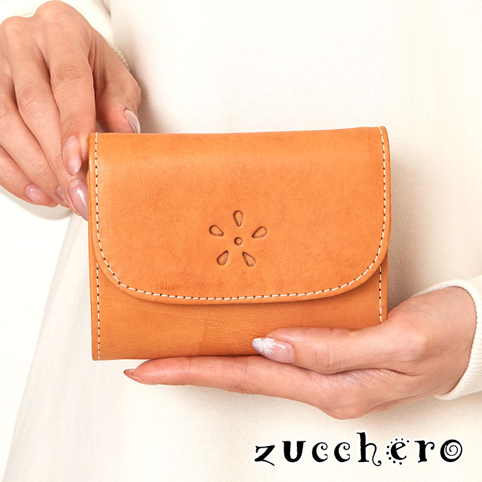 zucchero ズッケロ 金入れ 49963  本革 ヌメ革 かぶせ 短金入れ 二つ折り 二つ折り金入れ レディース 金入れ なめし革 牛皮 鞄 お金入れ 被せ サイフ 通い 歌留多入れ 鋳貨入れ ミニ金入れ お花ひな形