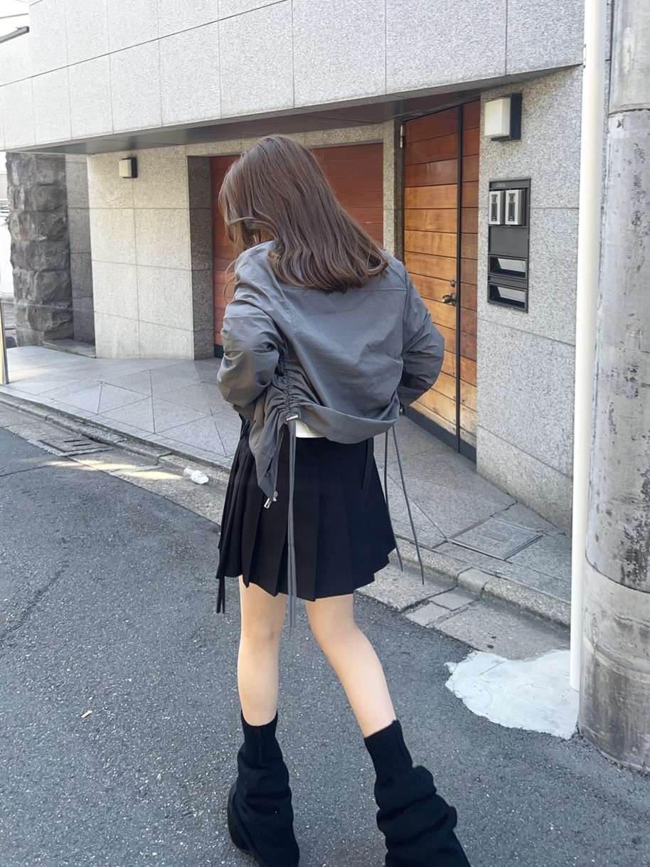 置き目品【 nmtc + cropped shirring nylon zip up (2color) 】 エヌエムティーシーセレクト 選り分ける箇条 トップス ジップアップ ジップトップス ファスナー 前掛け ナイロン 羽織り 長袖 長袖トップス Pressing pressing プレッシング プレッシングウェブショップ その他-トップス